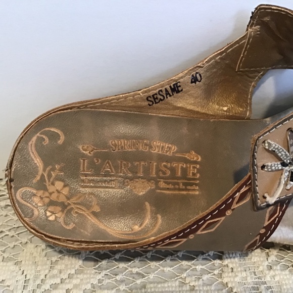 L’artiste Spring Step Sesame womens 9.5 tan floral wedge heel slip on sandals - Picture 5 of 7